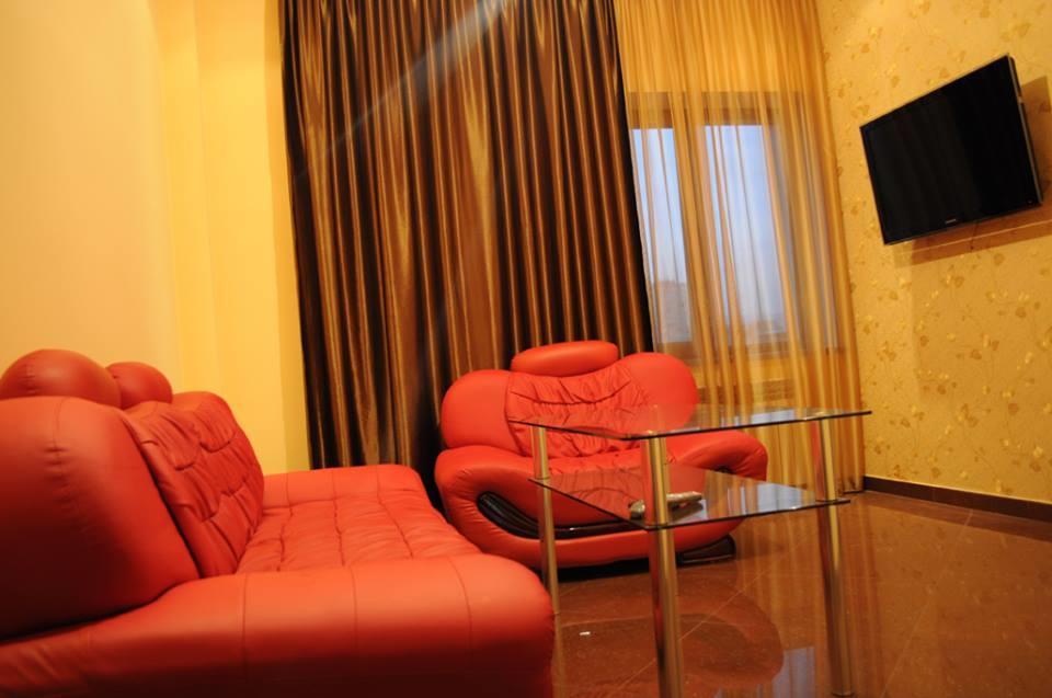 Hotel Apollon Γιερεβάν Εξωτερικό φωτογραφία